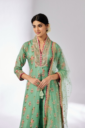 Mansi Pallazo Set