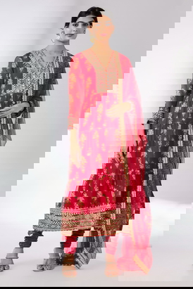 Joshna Tiered Anarkali Set