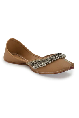 Tan Juttis