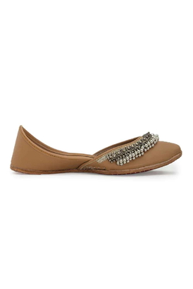 Tan Juttis