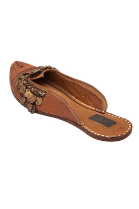 Tan Juttis