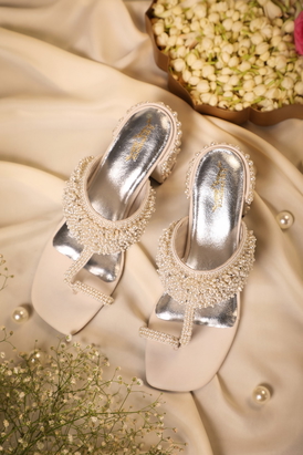 Linus White Kolhapuri Heel