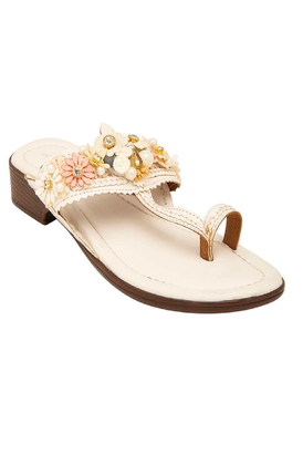 Paradise -White Kolhapuri