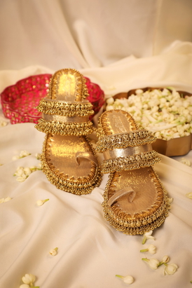 Asteria Gold Wedges
