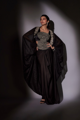 Blossom Heavy Cape Set 