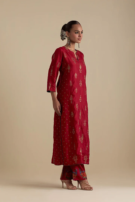 Barn Red Silk Straight Kurta With Side Panels