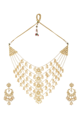 Satlada Necklace With Earrings