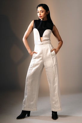 Colour Block Top With Cutout Detail