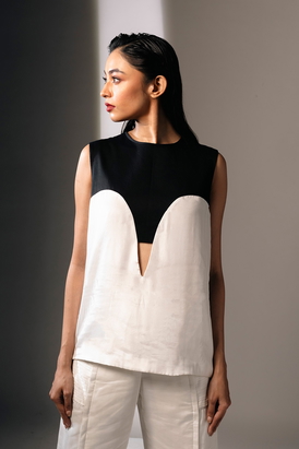 Colour Block Top With Cutout Detail