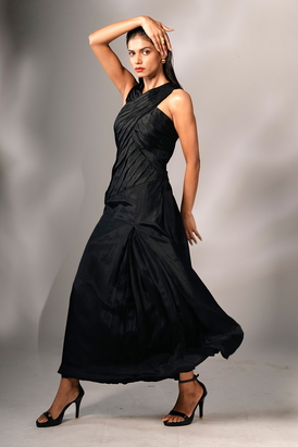 Long Gown With Pleat Detail