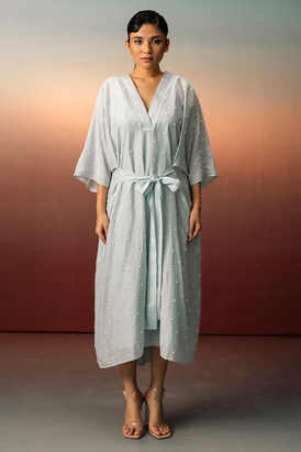Floral Embroidered Kaftan With An Adjustable Back