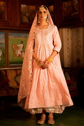 Falak Gulaabi Kalidaar Farshi Set