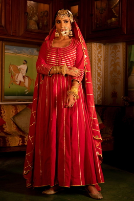 Falak Gulaab Kalidaar Farshi Set