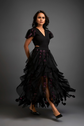 Fitted V-Neck Top With Skirt