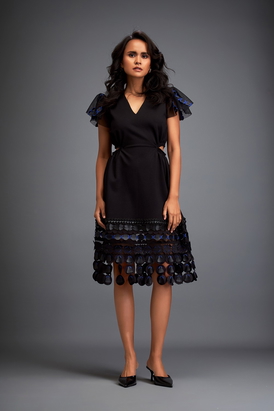 Dress With Structured Shoulders And Textured Hem