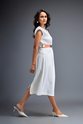 Gathered Waist Dress With Bold Contrast Belt