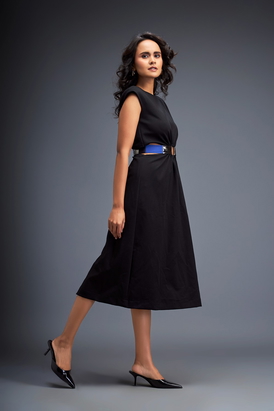 Gathered Waist Dress With Bold Contrast Belt