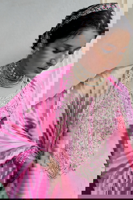 Gulabi Suit