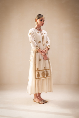  Locknowi Style Kurta With Gold Embellishment