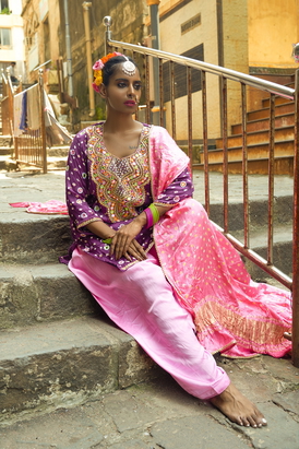 Purple Scallop Embroidered Kurta Set