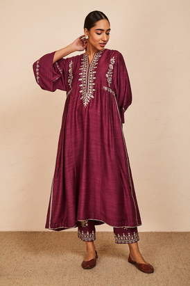 Wine Rishima Kaftan Set