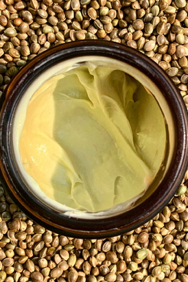 Kiara Apple SeedOil, Bhringraj & Soy Intensive Repair Hair Mask